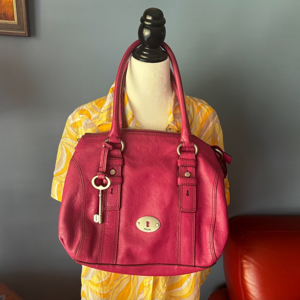 Fossil raspberry hot pink real leather purse bag EUC